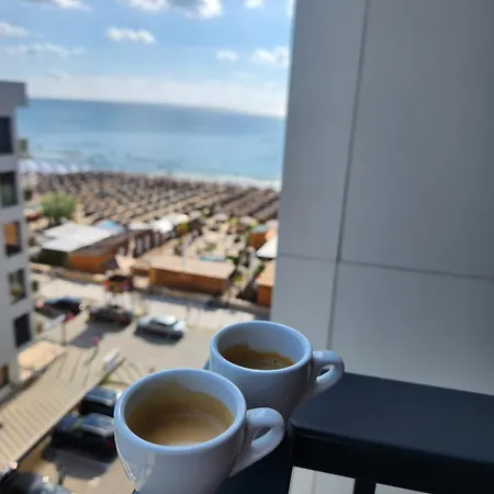 Seaside Amalia Navodari